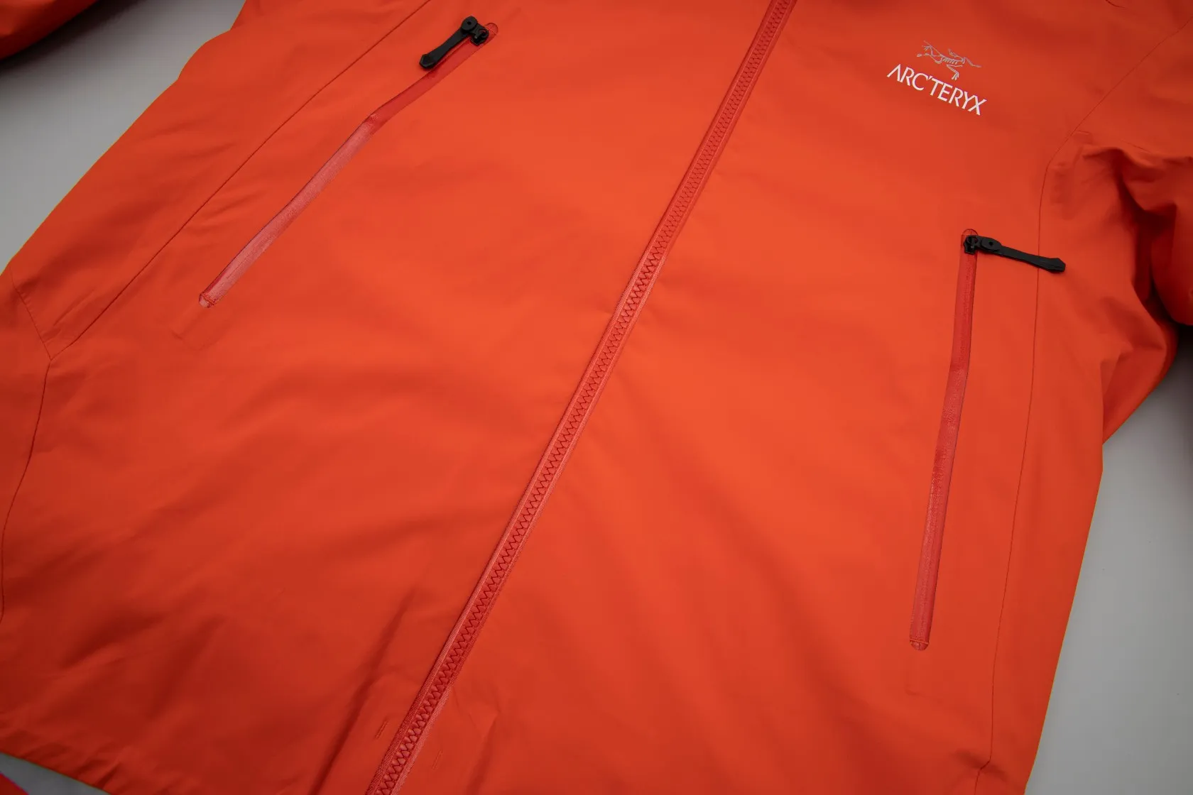2023 ～～ ～～ARC TERYX/ ！（ ) GORE-TXE ！ ！ ～ 5000+ Breathable 10000+ ！ ～ ～～ ！！ ， ， ， ， ， ， ， ， ， …… ， ， ， ， 。 YKK ， ， Black Gray Navy Blue Size S-xxl Sizes